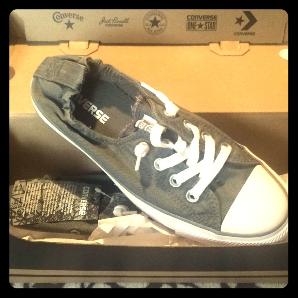 New in box-Converse shoes